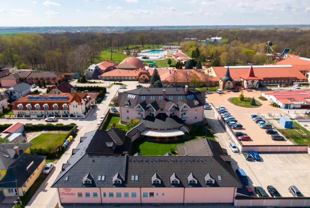 Spa & Wellness Hotel Orchidea Veľký Meder Bagian luar foto