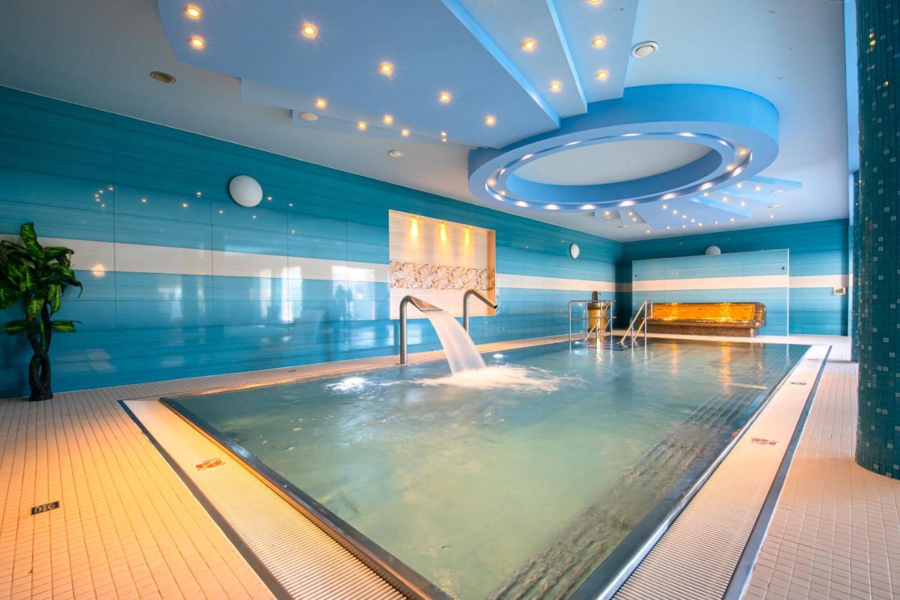 Spa & Wellness Hotel Orchidea Veľký Meder Bagian luar foto